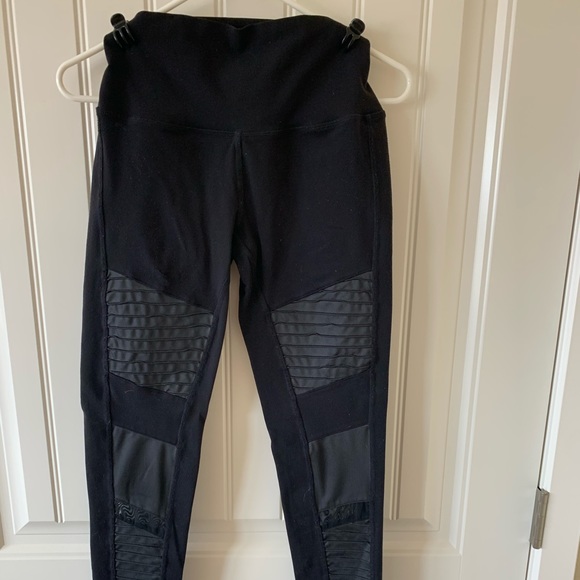 ALO Yoga Pants - The popular high waisted moto leggings by Alo!